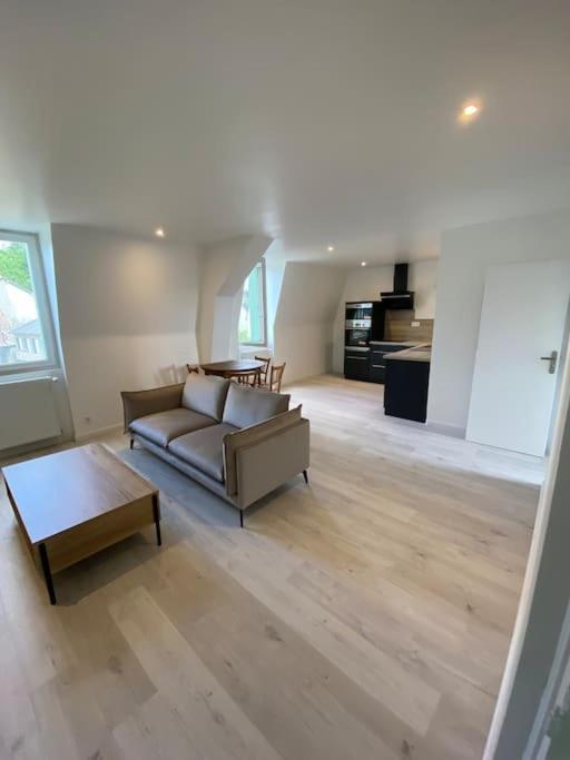 Rodez - Superbe Appartement Neuf Avec Vue Luaran gambar